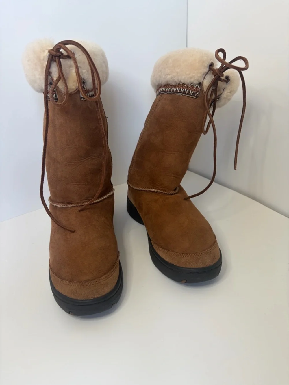 UGG Chestnut Leather Shearling-Cuff Winter Boots US Size 8